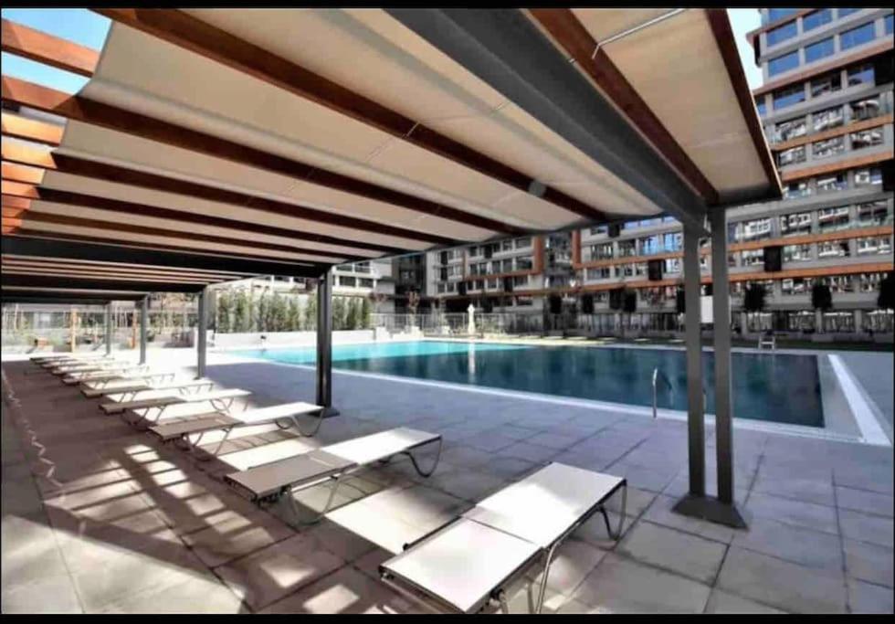2 With Pool * İstanbul